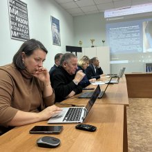 Круглий стіл