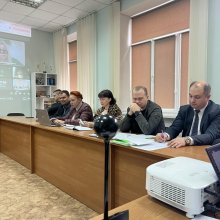 Круглий стіл