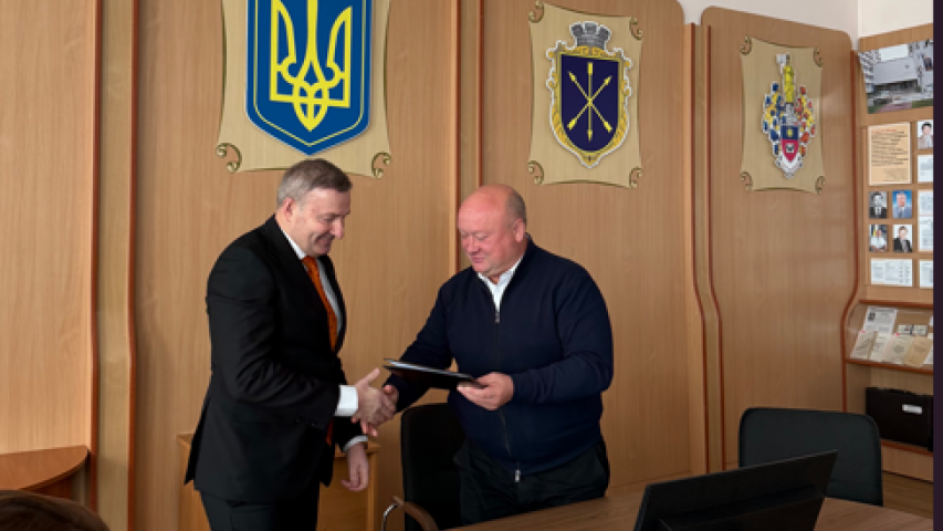 ПІДПИСАННЯ МЕМОРАНДУМУ ПРО СПІВПРАЦЮ З ПОЧЕСНИМ КОНСУЛЬСТВОМ РЕСПУБЛІКИ МОЛДОВА В ХМЕЛЬНИЦЬКІЙ ОБЛАСТІ