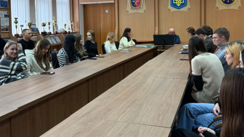 ТРАДИЦІЙНА ЗУСТРІЧ СТУДЕНТІВ З АДМІНІСТРАЦІЄЮ УНІВЕРСИТЕТУ 