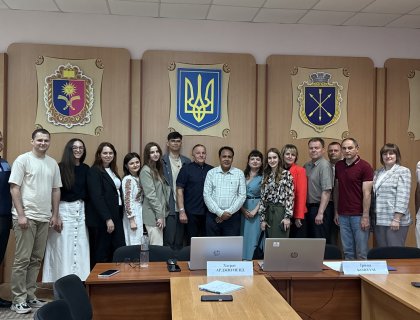 Лекція президента та генерального директора Інституту Grassroots доктора Хасрата Арджюменда