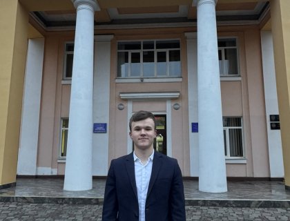 Вітаємо студента юридичного факультету Владислава Лося з призначенням стипендії Президента України!
