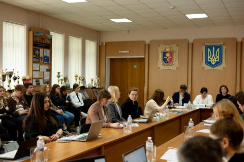 Соціальна робота та соціальне забезпечення: в університеті обговорили виклики, реформи та оновлення освітньої програми з підготовки фахівців