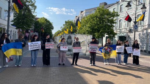 СТУДЕНТИ ДОЛУЧИЛИСЯ ДО АКЦІЇ НАГАДУВАННЯ «ХВИЛИНА МОВЧАННЯ»