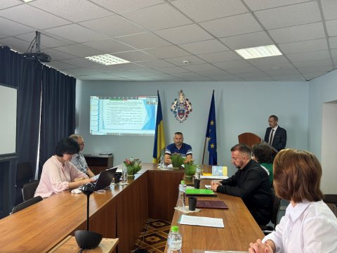 Успішний захист дисертації аспірантом кафедри публічного управління та адміністрування Андрієм КОРУНЯКОМ