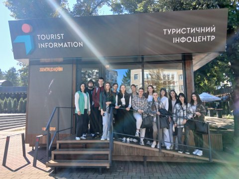 Любов до Хмельницького у стінах Туристичного інфоцентру
