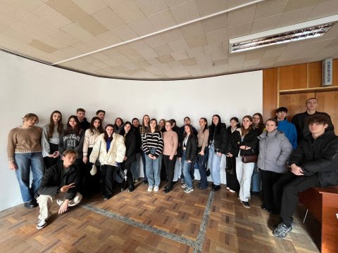 «Етика професійного спілкування в управлінні: де проходить межа між вимогливістю та насильством?»