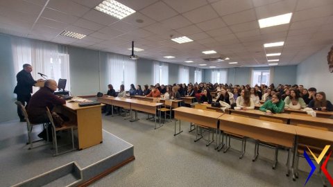 ПОЄДНАННЯ ТЕОРІЇ ТА ПРАКТИКИ: БІНАРНА ЛЕКЦІЯ ДЛЯ МАЙБУТНІХ ПРАВНИКІВ