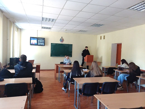 ЗАСІДАННЯ НАУКОВОГО ГУРТКА «МІЖНАРОДНИК»
