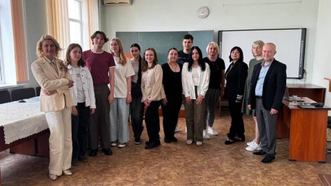 Вітаємо перших випускників освітньої програми «Бакалавр філології. Германські мови та літератури (переклад включно, перша — англійська»)!