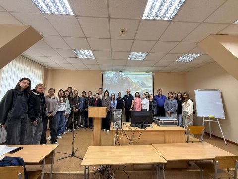 Інформаційно-роз’яснювальна лекція на тему "Порядок організації роботи ізоляторів тимчасового тримання територіальних органів поліції"