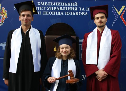 КАФЕДРА КРИМІНАЛЬНОГО ПРАВА ТА ПРОЦЕСУ НА ОСВІТНЬОМУ ЯРМАРКУ ДО ДНЯ МІСТА