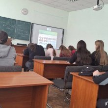 📅 17 березня 2026 року в межах Global Money Week 2026 студенти спеціальності «Фінанси, банківська справа, страхування та фондовий ринок» долучаться до освітнього вебінару, організованого Національний банк України.  👩‍🏫 Спікеркою заходу стане Оксана Сохань, провідна фахівчиня Музей грошей НБУ, яка презентує лекцію на тему: «Шаг – відновлення історичної справедливості».  🪙 Під час вебінару учасники матимуть змогу:  дізнатися про походження та використання назви «шаг» у грошовому обігу України;  ознайомити