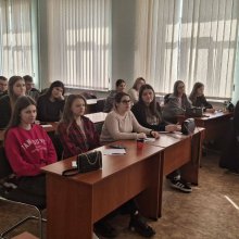 📅 17 березня 2026 року в межах Global Money Week 2026 студенти спеціальності «Фінанси, банківська справа, страхування та фондовий ринок» долучаться до освітнього вебінару, організованого Національний банк України.  👩‍🏫 Спікеркою заходу стане Оксана Сохань, провідна фахівчиня Музей грошей НБУ, яка презентує лекцію на тему: «Шаг – відновлення історичної справедливості».  🪙 Під час вебінару учасники матимуть змогу:  дізнатися про походження та використання назви «шаг» у грошовому обігу України;  ознайомити