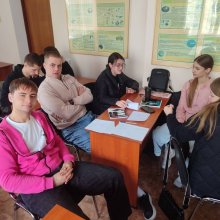 🌍 Міжнародні фінансові організації: інтелектуальний виклик для студентів  У межах Global Money Week 2026 для студентів 2 курсу спеціальностей «Фінанси, банківська справа, страхування та фондовий ринок» та «Податкова та митна справа» відбулося інтерактивне заняття у форматі вікторини з дисципліни «Міжнародні фінансові організації».  📊 Захід поєднав навчання та гру, перетворивши традиційне заняття на захопливе інтелектуальне змагання. Студенти виконували різнопланові завдання: відповідали на бліц-запитання,