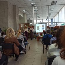 читай українське