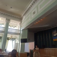 ближче до влади