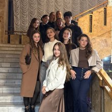 Науковий гурток і зустріч із класикою на великій сцені