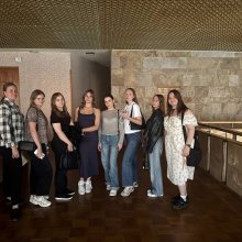 Науковий гурток і зустріч із класикою на великій сцені