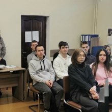 #Фінанси 💰 #Інвестиції 📊 #ФондовийРинок 📈 #ВіртуальніАктиви 🔐 #КриптоЕкономіка 💻 #Аналітика 📘