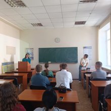 На факультеті управління та економіки відбувся Ярмарок вибіркових дисциплін для студентів спеціальності «Фінанси, банківська справа, страхування та фондовий ринок». Захід став важливим етапом формування індивідуальної освітньої траєкторії здобувачів, надавши можливість ознайомитися з сучасними освітніми компонентами та зробити усвідомлений вибір.