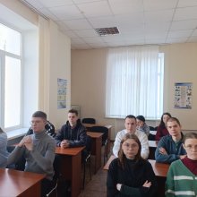 На факультеті управління та економіки відбувся Ярмарок вибіркових дисциплін для студентів спеціальності «Фінанси, банківська справа, страхування та фондовий ринок». Захід став важливим етапом формування індивідуальної освітньої траєкторії здобувачів, надавши можливість ознайомитися з сучасними освітніми компонентами та зробити усвідомлений вибір.