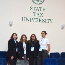 🏆 Здобувачки вищої освіти магістерського рівня за спеціальністю D2 «Фінанси, банківська справа, страхування та фондовий ринок» — Куцепалова Каріна та Хайдарі Анастасія — гідно представили свій заклад освіти, ставши фіналістками Всеукраїнської студентської олімпіади з оподаткування 3.0, що відбулася на базі Державного податкового університету (м. Ірпінь) за підтримки компанії A1 Consulting.  📊 Цьогоріч інтелектуальне змагання об’єднало понад 500 учасників із 38 закладів вищої освіти України. Конкуренція бу