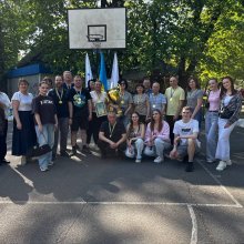 07 травня 2026 року в Хмельницькому університеті управління та права імені Леоніда Юзькова відбувся фінал І спортивних ігор працівників університету, присвячених Дню пам’яті та перемоги над нацизмом у Другій світовій війні 1939–1945 років.  Учасники змагалися у настільному тенісі, волейболі, шахах, дартсі та перетягуванні канату, демонструючи командний дух, згуртованість та волю до перемоги.  🥇 Перемогу здобула команда факультету управління та економіки.  Щиро дякуємо ректорату університету, ректору Олегу