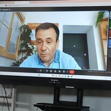 Круглий стіл
