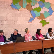 конференція 6