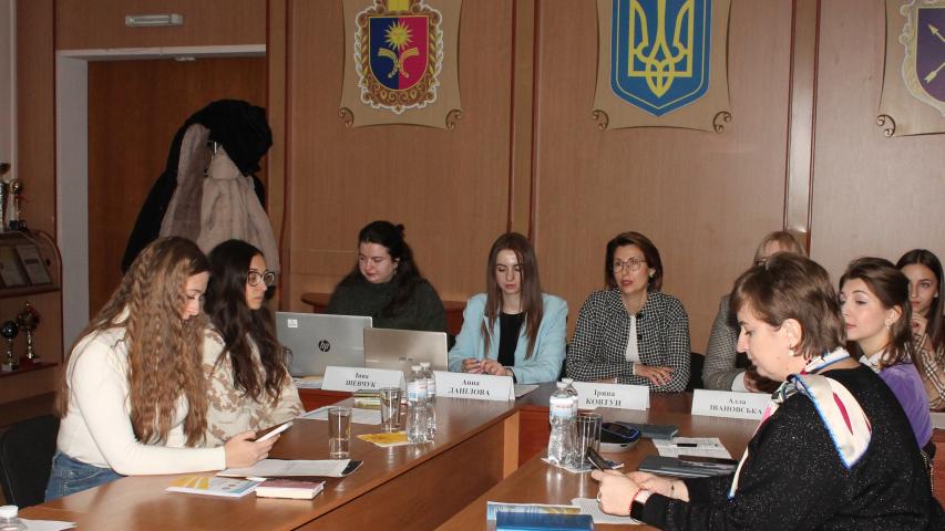 Всеукраїнський науковий круглий стіл «Наука XXI століття: виклики, проблеми, перспективи»