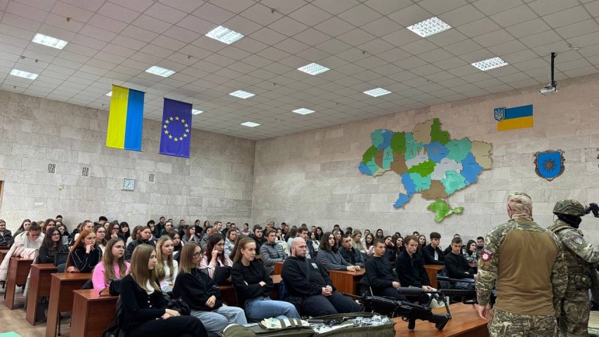Зустріч студентів із представниками батальйону спеціальних операцій «Еней»