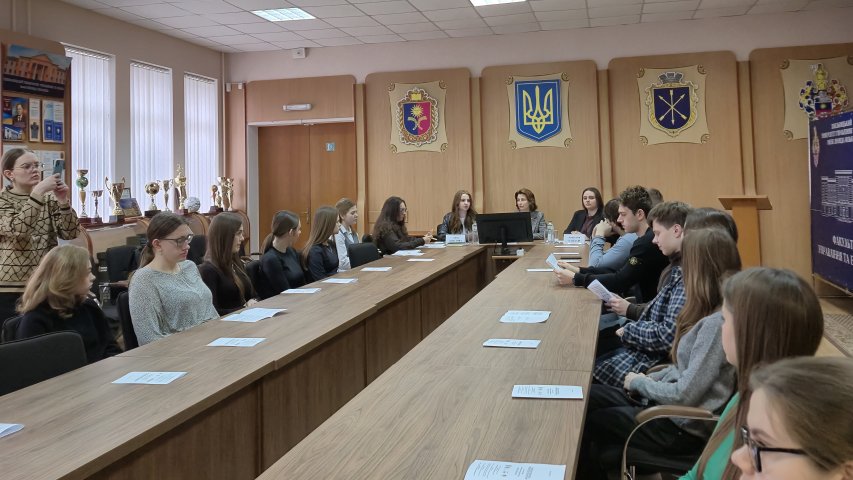 У ХМЕЛЬНИЦЬКОМУ УНІВЕРСИТЕТІ УПРАВЛІННЯ ТА ПРАВА ІМЕНІ ЛЕОНІДА ЮЗЬКОВА ВІДБУВСЯ ВСЕУКРАЇНСЬКИЙ НАУКОВИЙ КРУГЛИЙ СТІЛ НА ТЕМУ: «НАУКА XXI СТОЛІТТЯ: ВИКЛИКИ, ПРОБЛЕМИ, ПЕРСПЕКТИВИ»