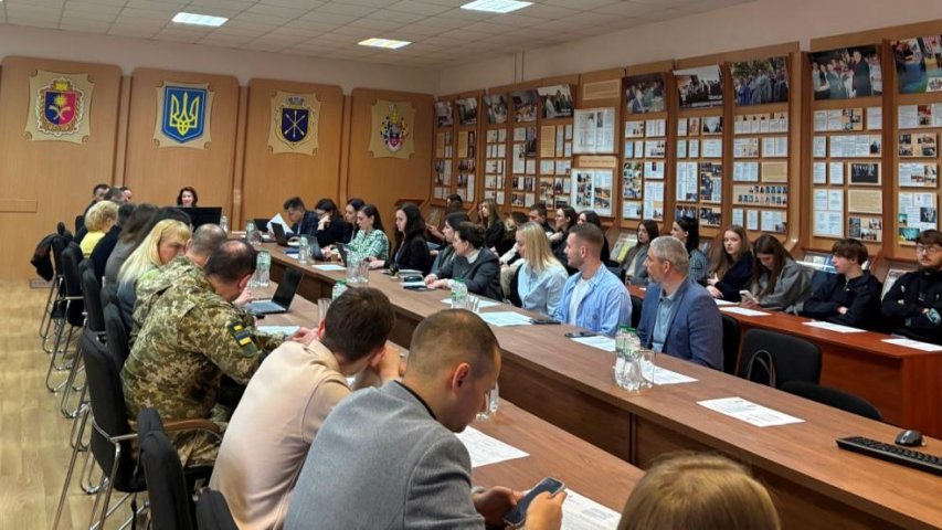 Науково-практичний круглий стіл «Підготовка майбутніх юристів та юристів-міжнародників у закладах вищої освіти: сучасні виклики та стратегічні завдання»